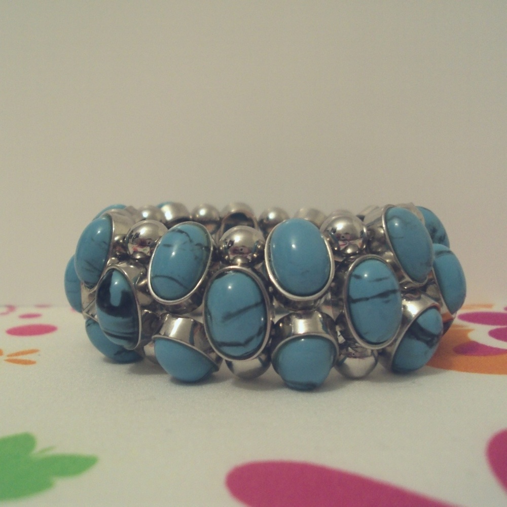 Handmade Blue beads strech bracelet